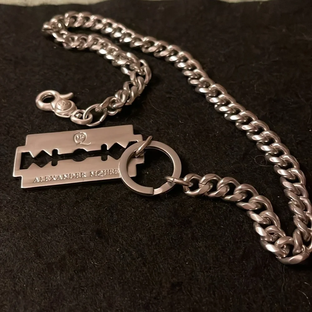 Alexander McQueen Black Leather Chain Razor Blade Keychain